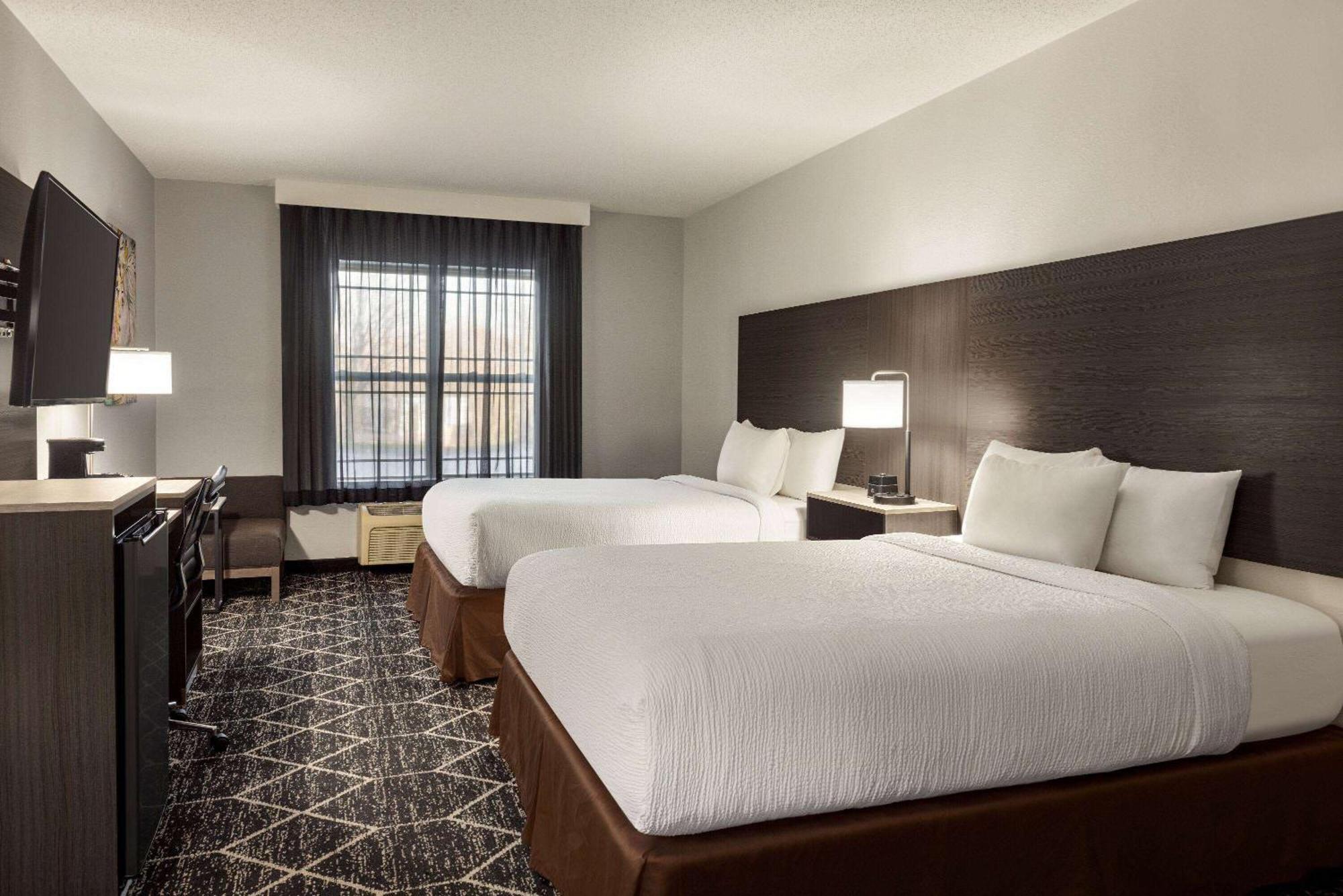 La Quinta Inn & Suites By Wyndham Lake George Exterior foto