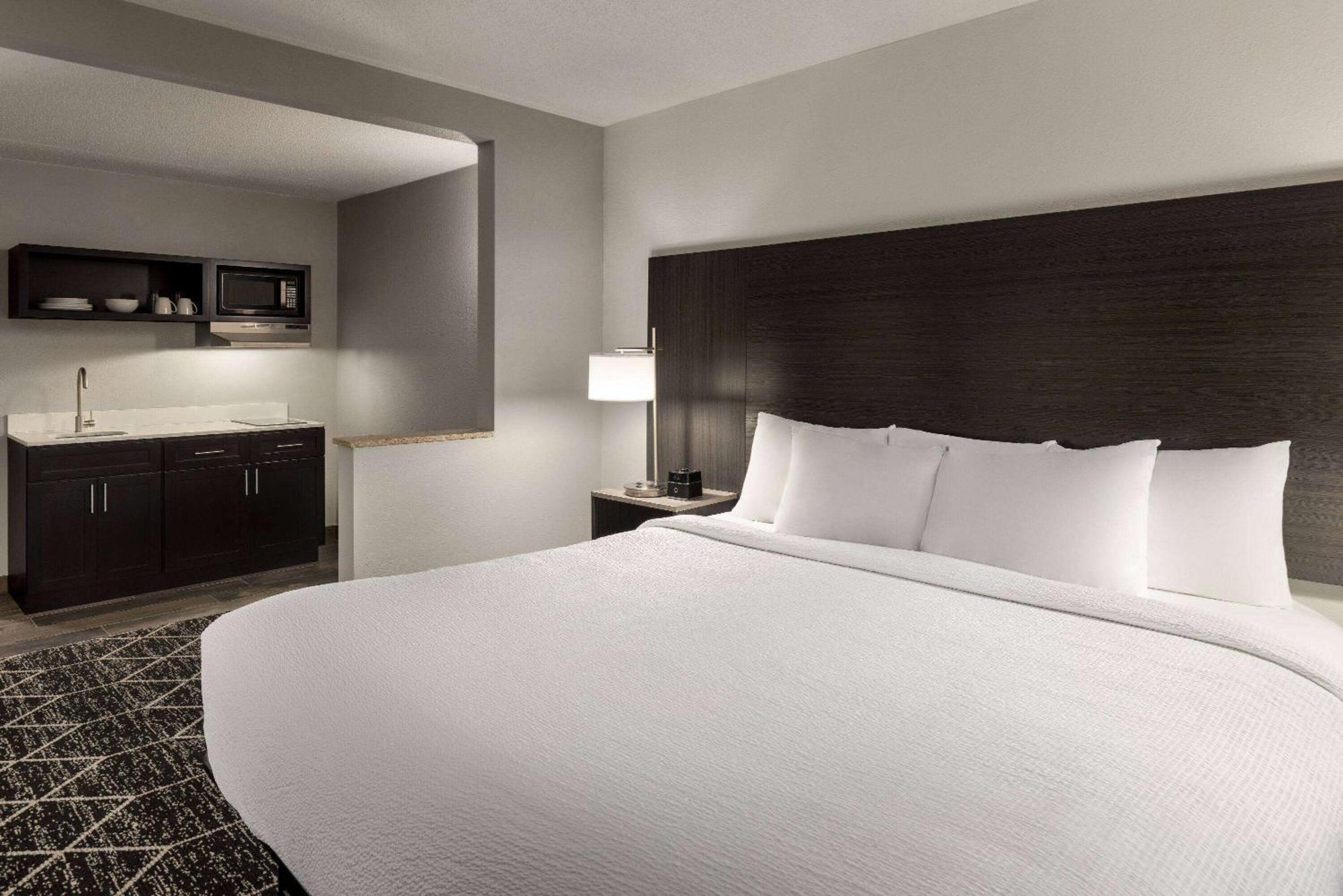 La Quinta Inn & Suites By Wyndham Lake George Exterior foto